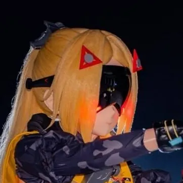 chat with ai character: Trigger kigurumi 