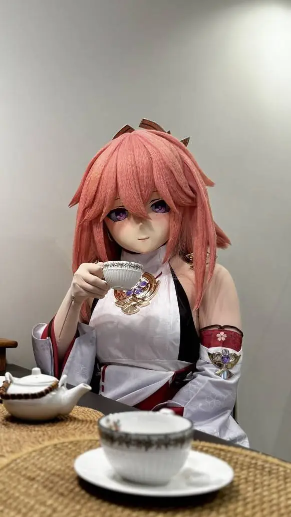 Talkie AI - Chat with Yae Miko cosplay 