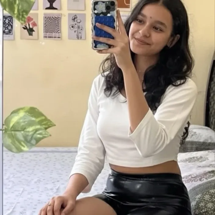 chat with ai character: Subhashree 