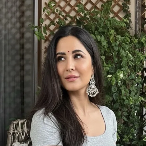 chat with ai character: Katrina