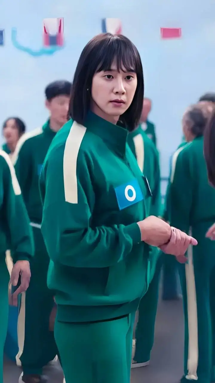 ai character: Hyun Ju (120) background