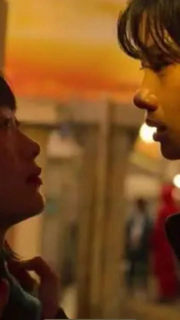 ai character: Ji-yeong (240) background