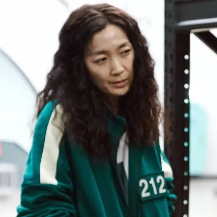 chat with ai character: Han Mi-nyeo (212)