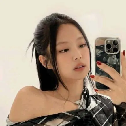 chat with ai character: Jennie Kim