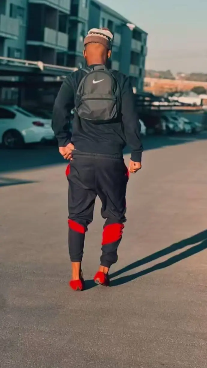 ai character: Pablo Eddie  background