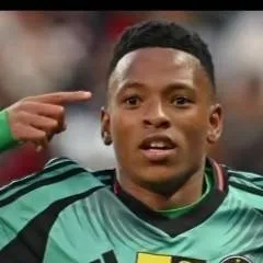 chat with ai character: relebohile Mofoken