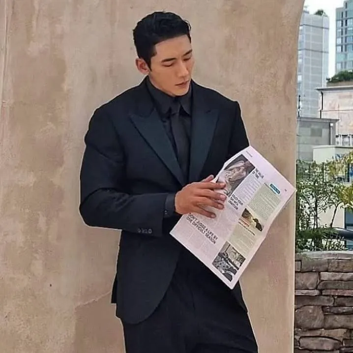 chat with ai character: ₩illiam ¥i