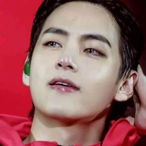 chat with ai character: BTS y parejas