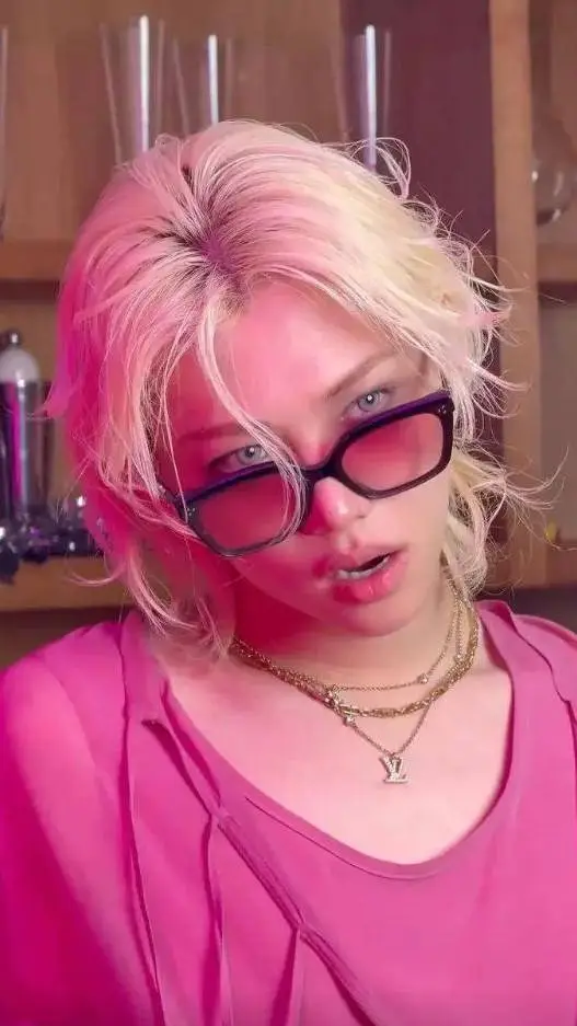 Talkie AI - Chat with felix