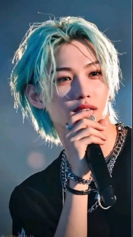 ai character: Lee feilx background