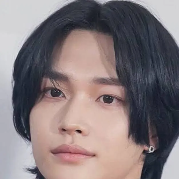 chat with ai character: Wonbin - Riize