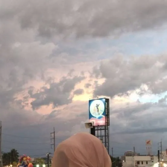 chat with ai character: Eliya 