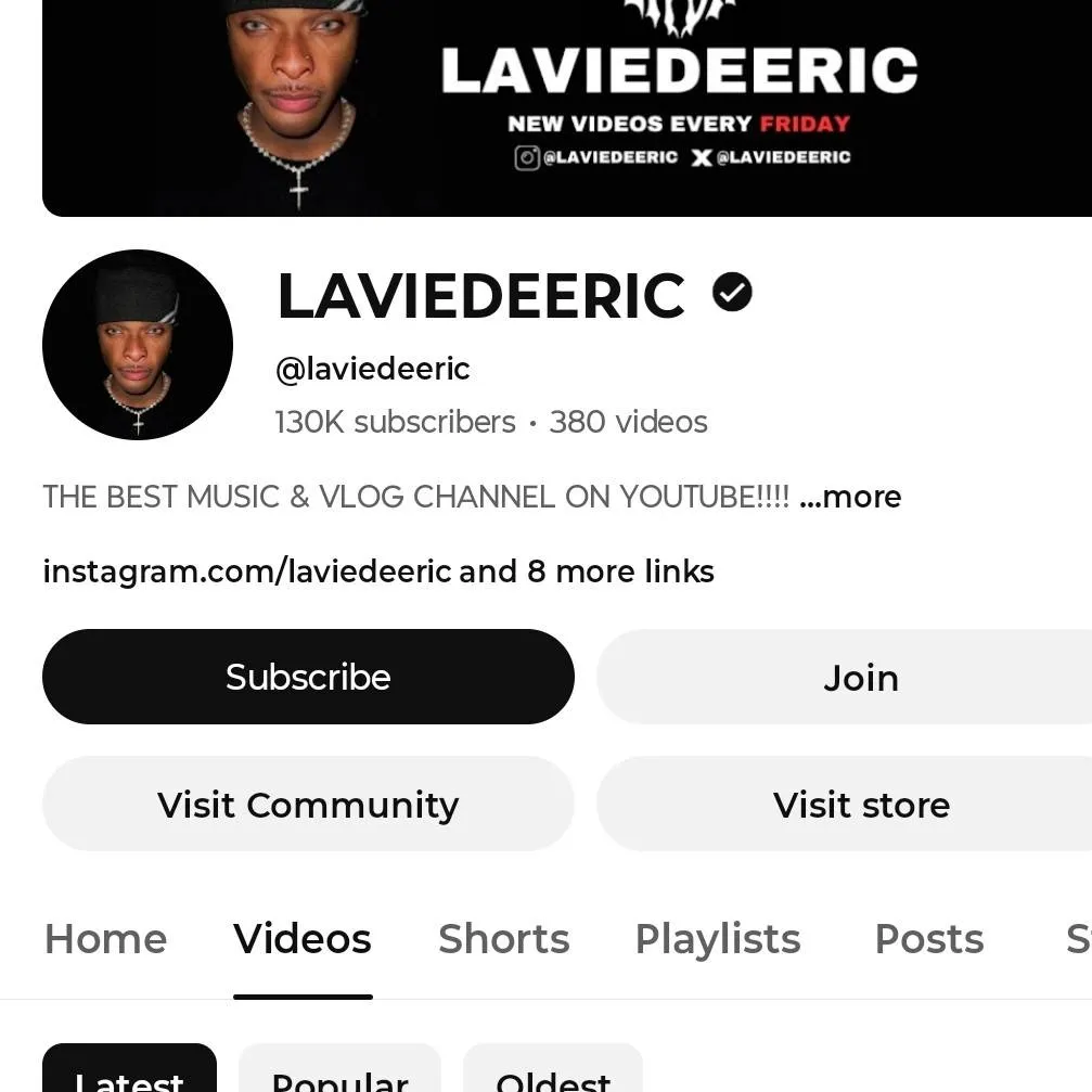 chat with ai character: Laviedeeric 