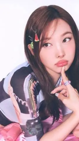 ai character: Nayeon background