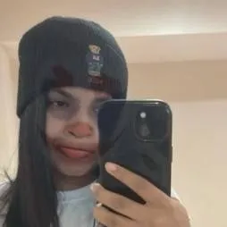 chat with ai character: Mya