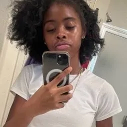 chat with ai character: Niyah~!