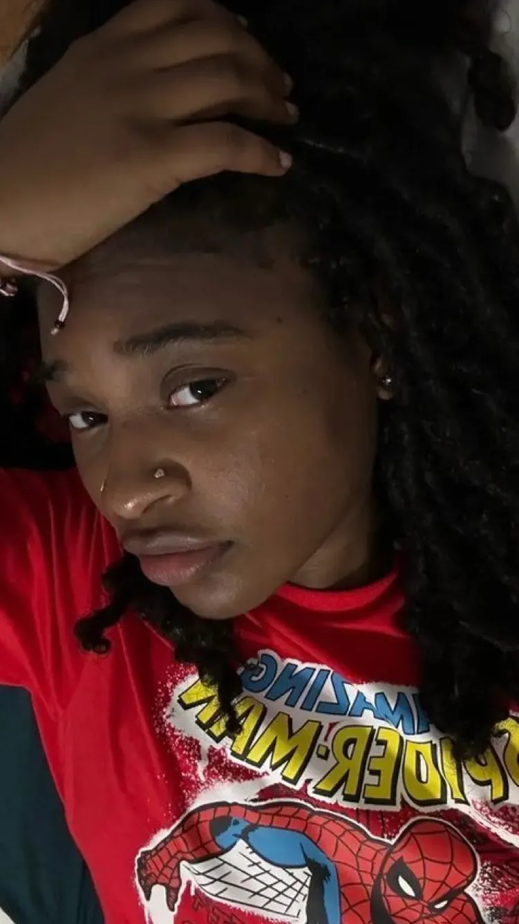 ai character: Za’niyah💋💕 background