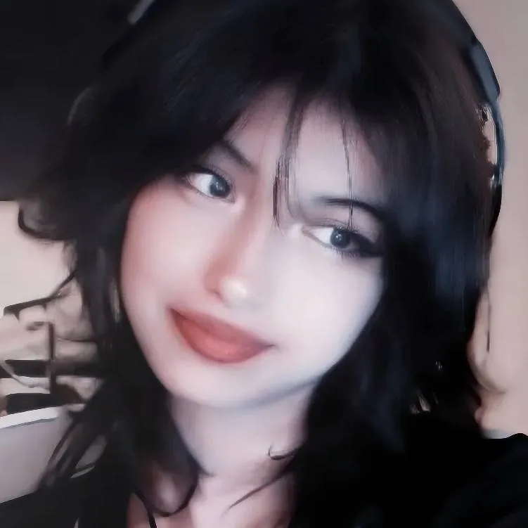 chat with ai character: nym 