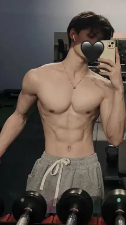 ai character: °•Matthew•° background