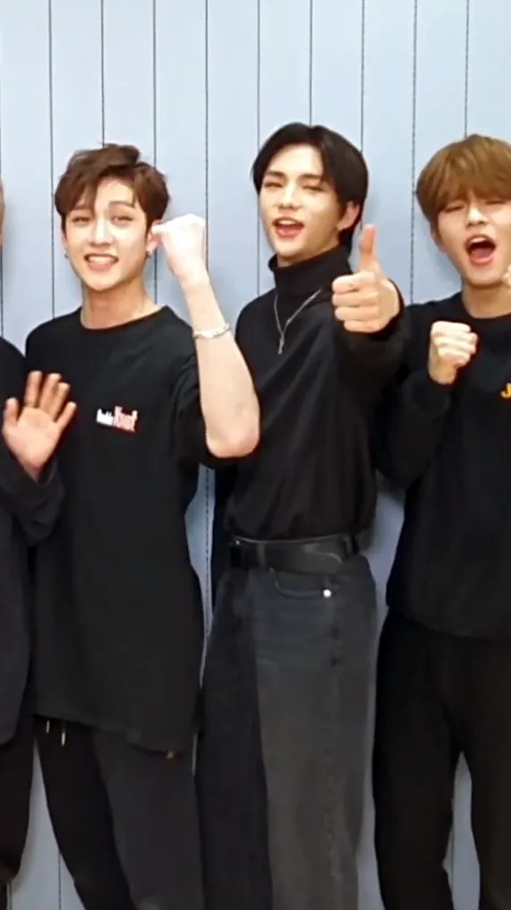 ai character: Skz family background