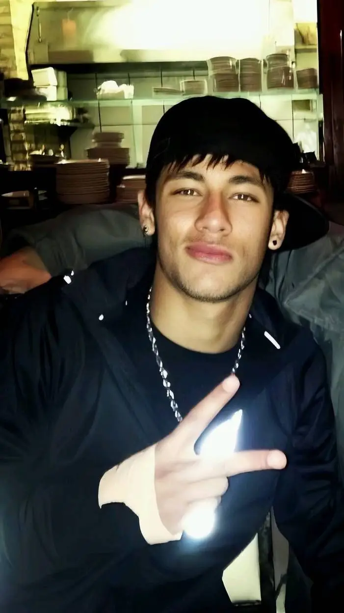 Talkie AI - Chat with Neymar Jr 