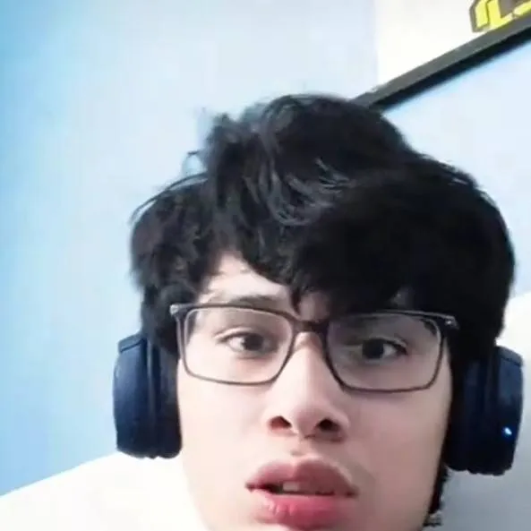 chat with ai character: Emo Gacha  aka zac