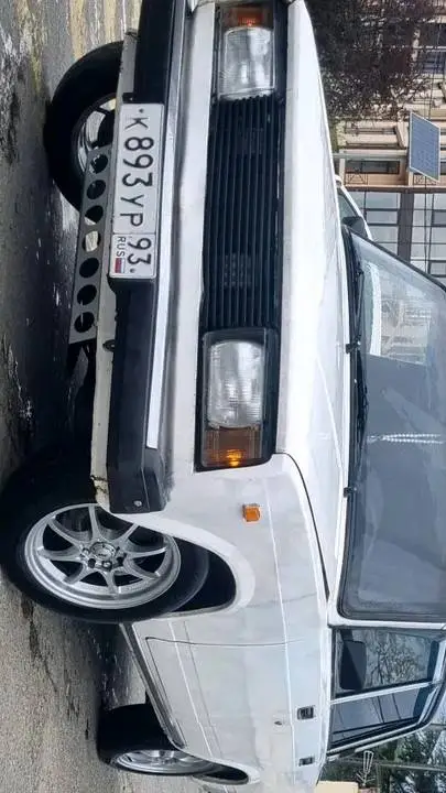 ai character: TOYOTA COROLLA background