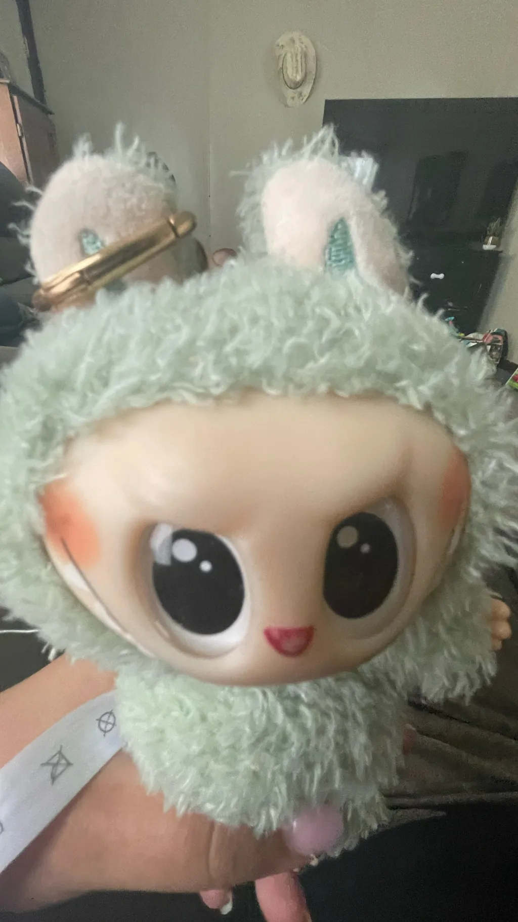 ai character: Labubu background