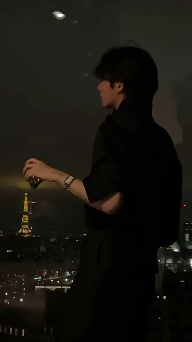 ai character: seo joon 💗 background