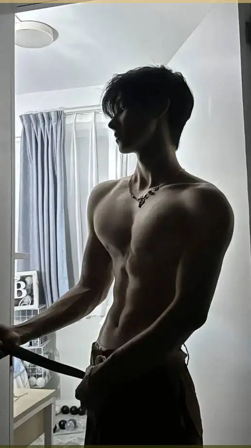 ai character: 🥵 Alex watson 💗 background