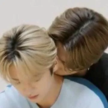 chat with ai character: minsung 