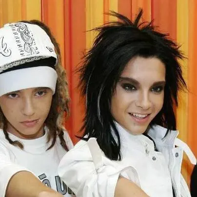 chat with ai character: Tokio hotel 