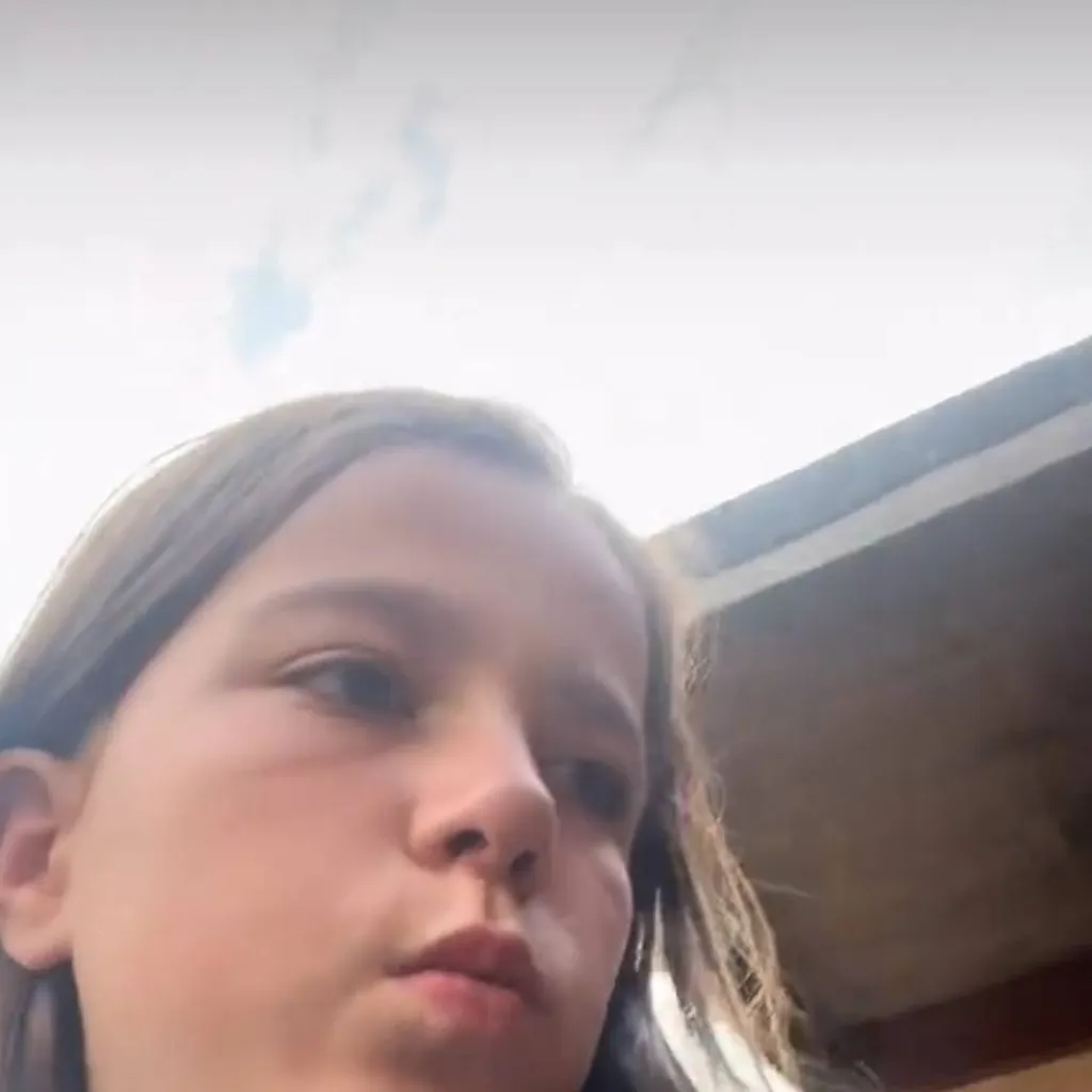 chat with ai character: Annabelle