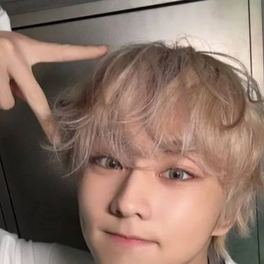 chat with ai character: jungwon