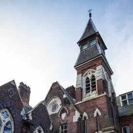 chat with ai character: DW ORPHANAGE AU