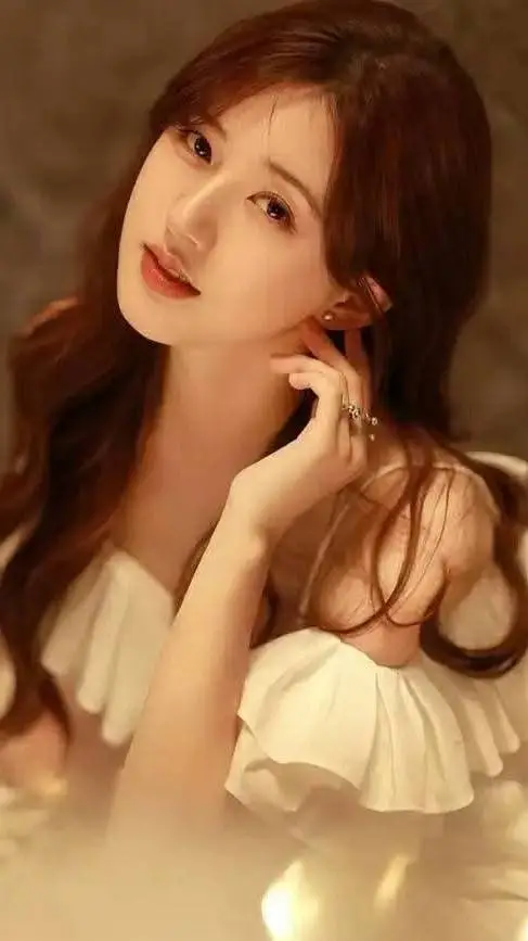 ai character: Zhao Lusi  background