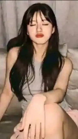 ai character: ASHLEY 🌹🫀 background