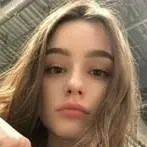 chat with ai character: ☆☆♡MELANI♡☆☆