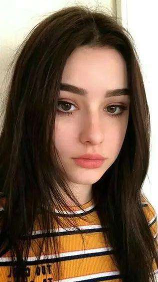 ai character: KATERIN background