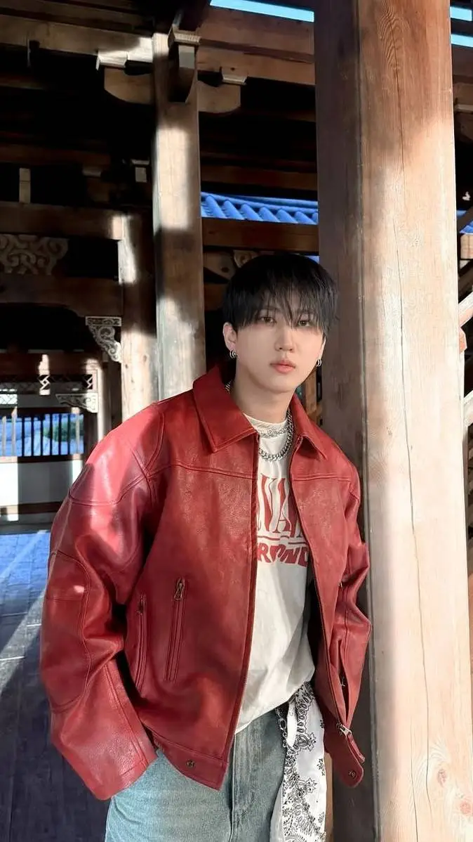 ai character: chan bing background