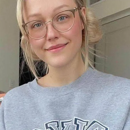 chat with ai character: Lisa Nomax General