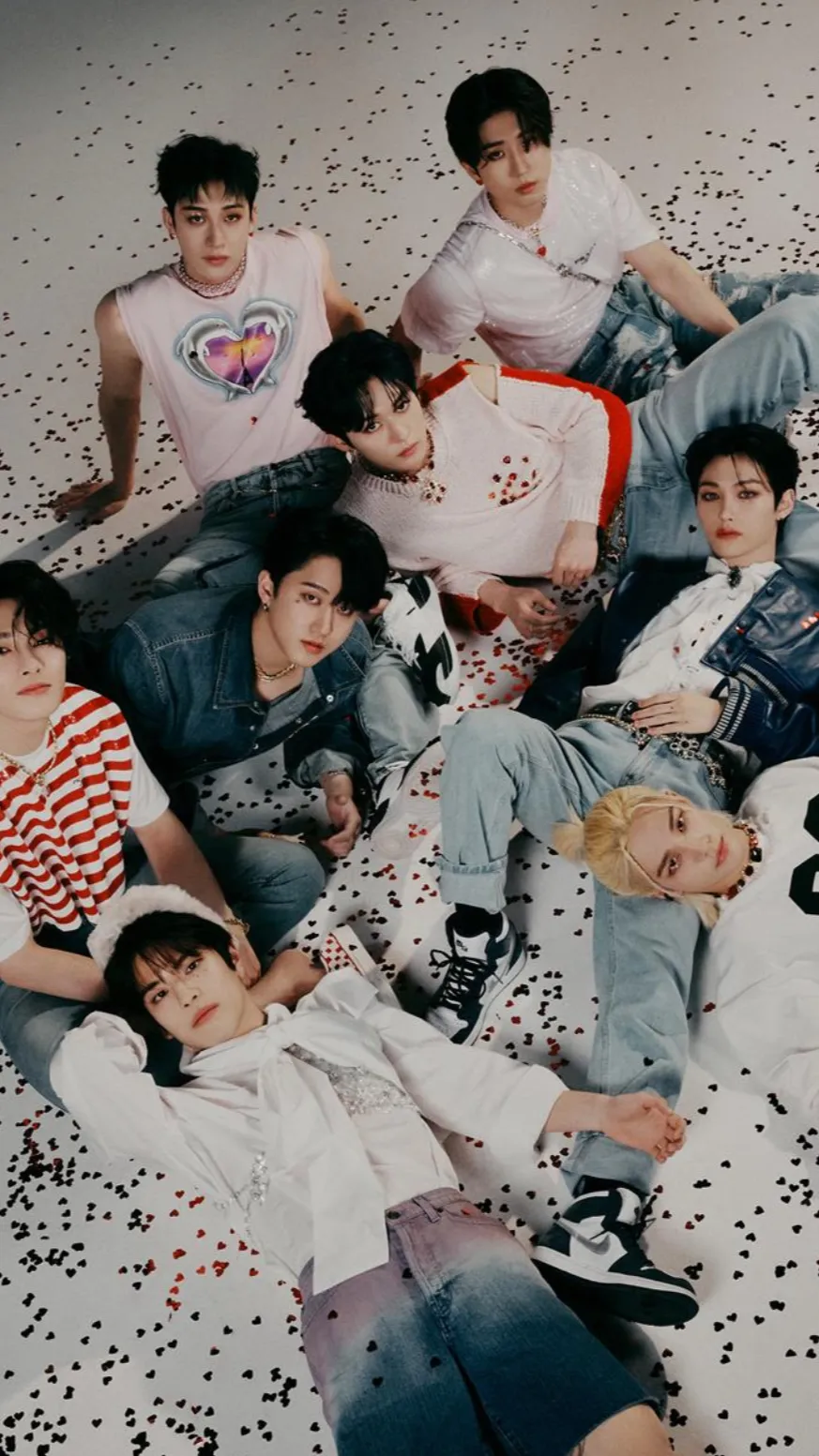 ai character: ~skz~🎤 background
