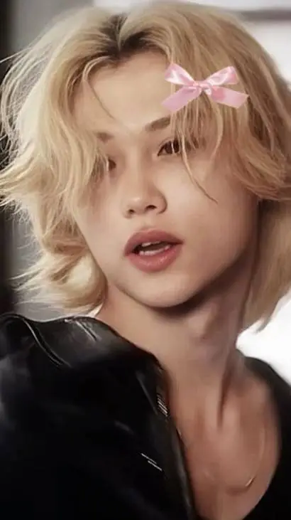 ai character: Lee Felix (*_*) background