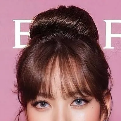 chat with ai character: Lalisa Manobal~•°