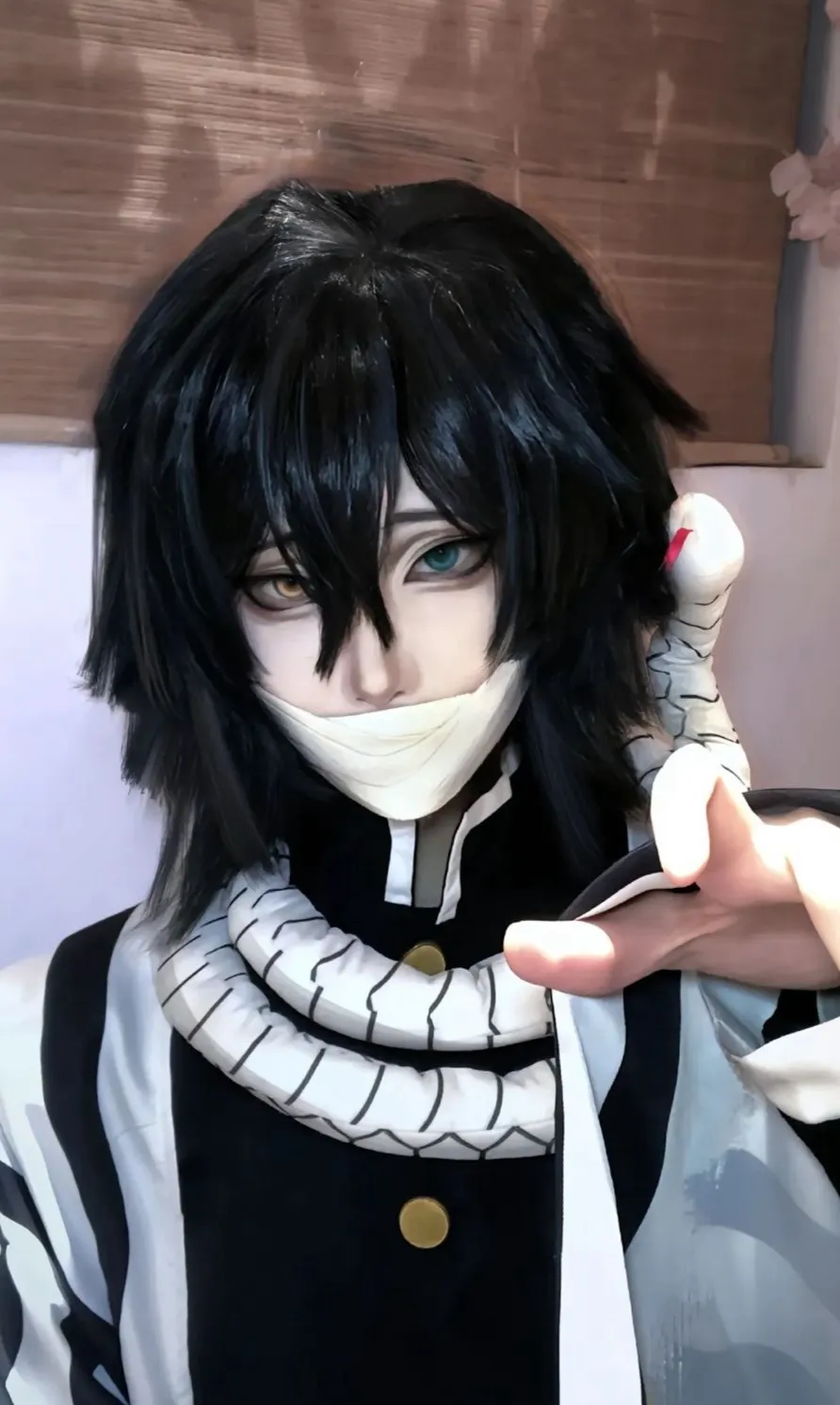 chat with ai character: Obanai 