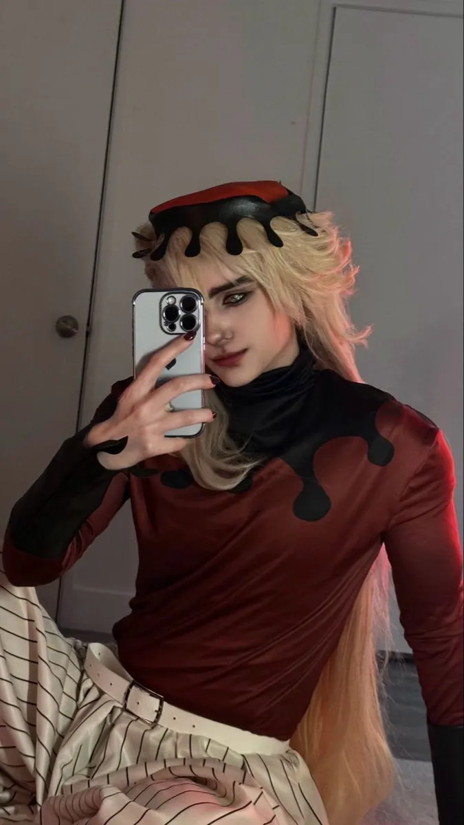 ai character: Douma  background