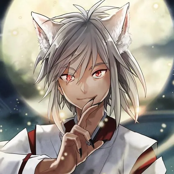 chat with ai character: white fox