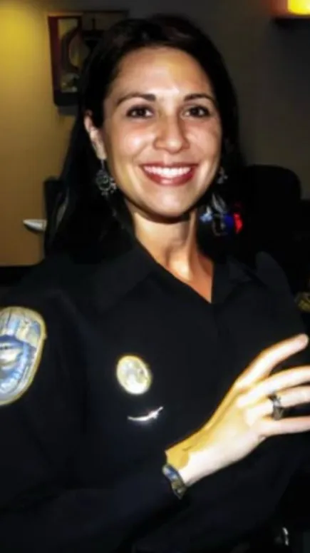 ai character: Ruth weaver background