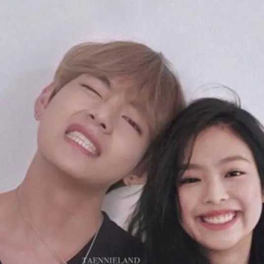 chat with ai character: V