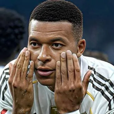 chat with ai character: Kylian Mbappe